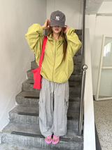 check balloon cargo pants