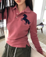 バタンポニースリムフィットロングスリーブティーシャツ