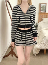 1476. Love stripe crop hood zip-up (2color)