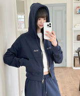 ロゴステッチレギュラーフィットフードジップアップ【セットアップアイテムあり】