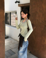ライルオフホワイトUネックTシャツ