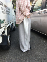 Curved track pants