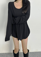 (BASIC ITEM♥/BEST VALUE♥) 3 COLORS ストレッチUネックルーズフィット長袖Tシャツ