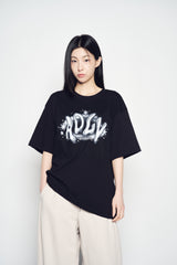 25SS ADLV UNIVERSE LOGO SHORT SLEEVE T-SHIRT BLACK