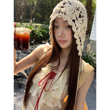 Beige knit hat, bucket hat
