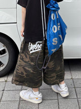 hip patch camo bermuda pants