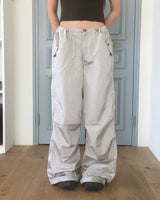 Qiya Glossy Shirring Parasuit Slit Wide Pants