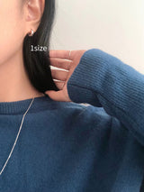 Bold mini earring