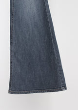 グレーのローブーツカットデニム