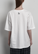 [mnem]オリーブプリントのオーバーサイズTシャツ (white)
