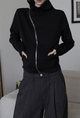 Diagonal Flow Zip-up