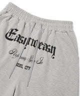Gothic lettering Bermuda sweatpants - Gray