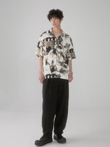 Cuban-style loose and breathable short-sleeved shirt with black and white portrait blur print.