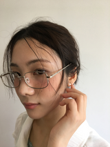Daisy Mini Earrings (1color)