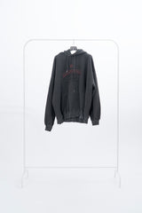 Moment Black World Pigment Hood