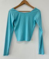 OPEN BACKLESS SEMI-CROP LONG SLEEVE T💙🤍🖤 - 3 COLORS