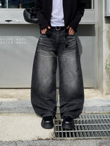 Amber Cat Brush Curved Denim Pants (Black)