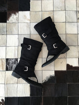 Suede buckle thong boots