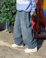 Reverse curved cut denim