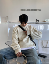  Izab Round Overfit Warmer Knit