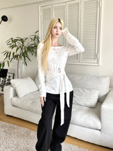 1451. Rabbit off-sholder strap T