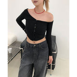 ワンオフショルダーTシャツ