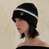 VA Square Stud Hairy Beanie / Black