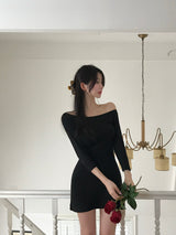 [MADE] Fit&slim boatneck mini dress