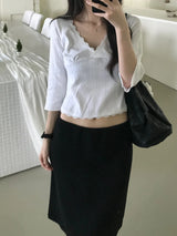 V-Neck Punching Lace T-Shirt (2 colors)