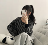 ゲオラウンドマルチリブストライプルーズフィットニット