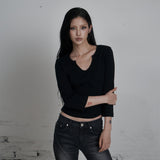 C 90S LINE SLIT NECK T-SHIRT_BLACK