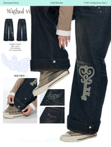 BETWEENAND Women’s jeans with a vintage wash effect and cat-eye details, designed to slim the figure – suitable for summer use