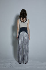WASHING GREY PANTS
