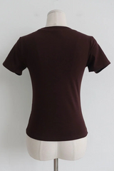 DOTTED HORSE GRAPHIC SLIM TEE