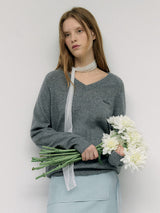 ウールブレンドVネックニット グレー