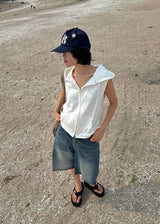 EYELET LINE HOOD VEST