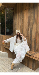 Beige knit hat, bucket hat