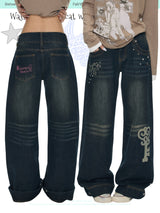 BETWEENAND Women’s jeans with a vintage wash effect and cat-eye details, designed to slim the figure – suitable for summer use