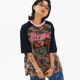 ストロベリーオーバーフィットラグランTシャツ