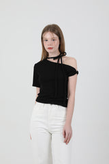 オフショルダーツイスト半袖Tシャツ Black