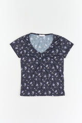 フラワーシアーボタンTシャツ