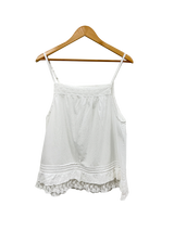 frill sleeveless