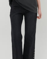 STUDS FLARED JEANS [BLACK]
