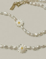 Daisy Pearl necklace
