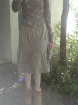 bold shirring skirt