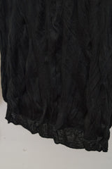 Crinkled V-Sleeve (Black)