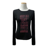バッジレタリングスリムフィットロングスリーブTシャツ (3 Colors)