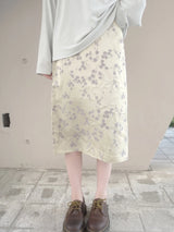 pale skirt
