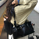 [Kyoto Look🌳✨/Airport Bag] ファンシーフェイクレザーベルトスクエアショルダーバッグ トートバッグ トラベルバッグ 4色 [Black only]