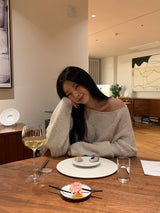 [MADE] ELLEN WOOL UNBALANCED OFF-SHOULDER KNIT